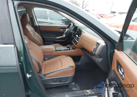 2024 Nissan Pathfinder Platinum Fwd from USA, damaged, VIN 5N1DR3DG3RC295571